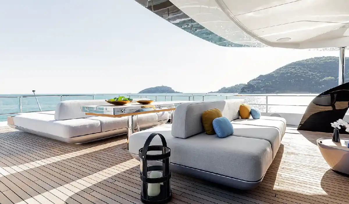Azimut - Grande 36 Metri - Luxury Yacht Rentals Near me - Used Luxury Yachts Near me - Exclusive Concierge Club.webp